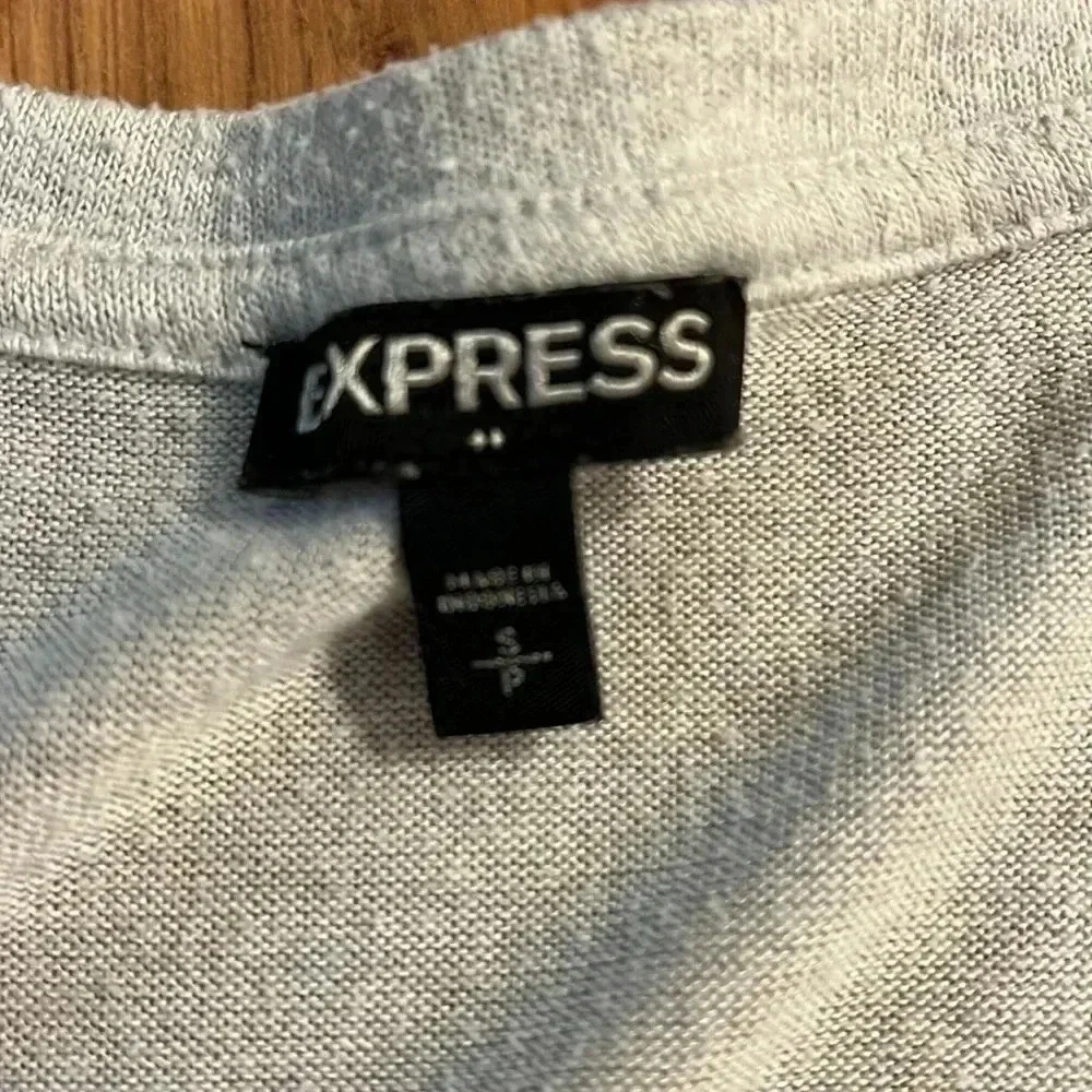 Express Top - Picture 2 of 3
